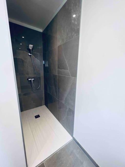 Magnifique Appartement Traversant Avec Vue Sur Le Golf La Grande Motte Luaran gambar