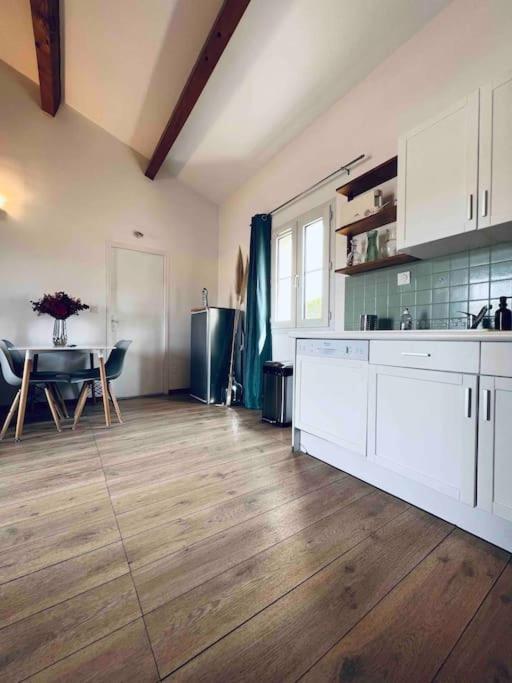 Magnifique Appartement Traversant Avec Vue Sur Le Golf La Grande Motte Luaran gambar